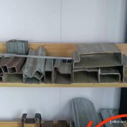 60*60凹槽管厂家_镀锌带凹槽管